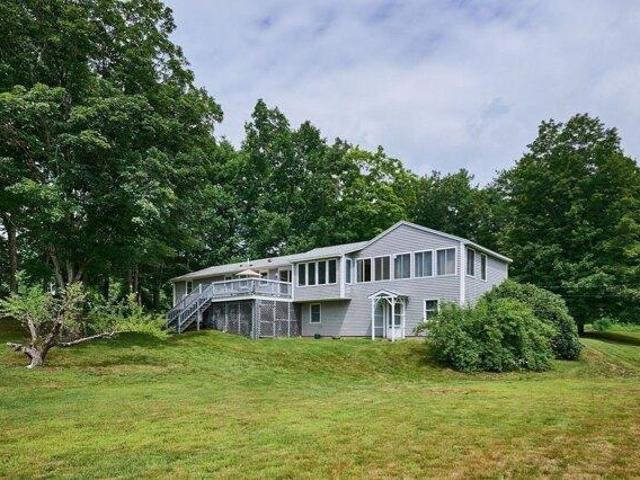 4 bedroom, Northfield MA 01360 105438990