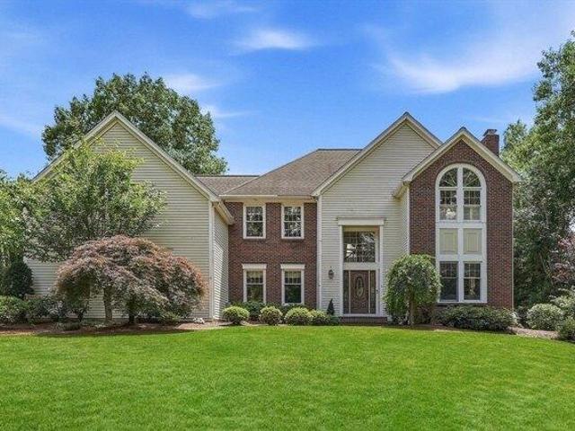 4 bedroom, Natick MA 01760 105350163