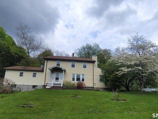 4 bedroom, Naugatuck CT 06770 104653219