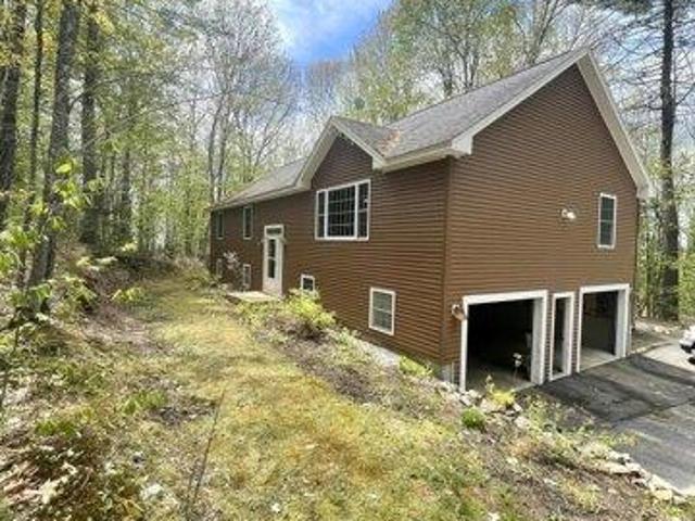 4 bedroom, Naples ME 04055 104606301