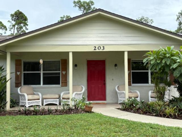 4 bedroom, Naples FL 34104 105181557