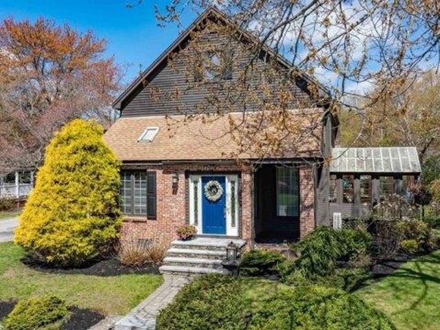 4 bedroom, Nashua NH 03064 105588153