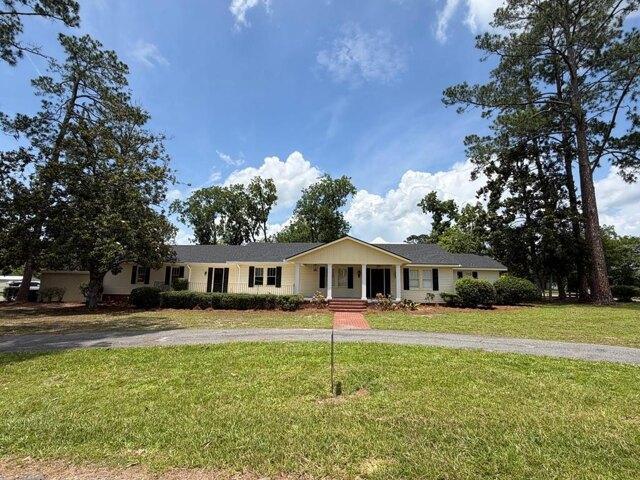 4 bedroom, Nashville GA 31639 104898042