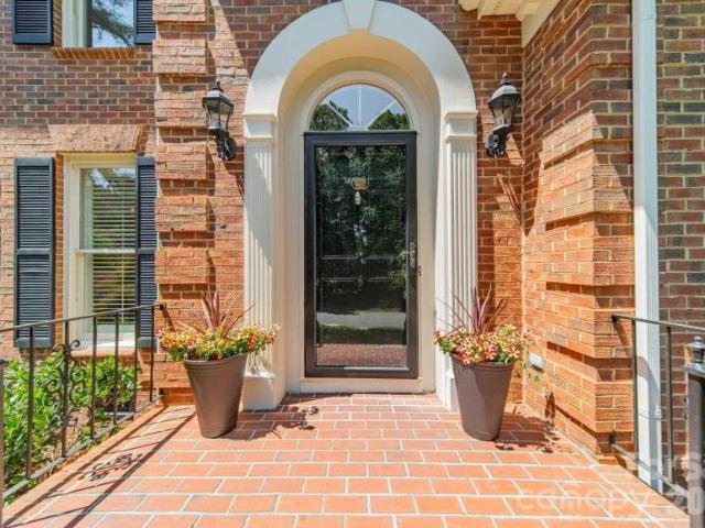 4 bedroom, NC NC 28277 102579040
