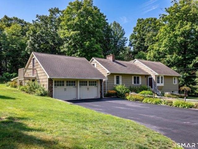 4 bedroom, New Milford CT 06776 105474986