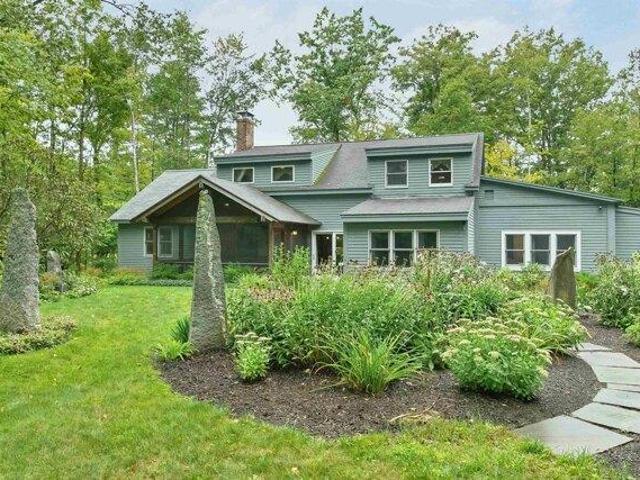 4 bedroom, New London NH 03257 105414674