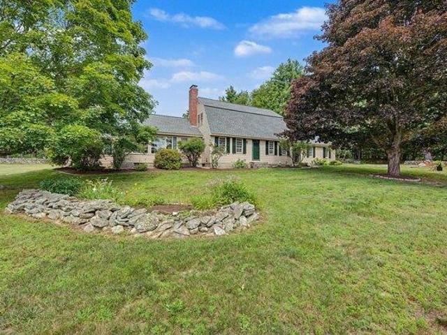 4 bedroom, New London NH 03257 105366188