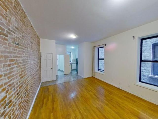 4 bedroom, NEW YORK NY 10026 42773545