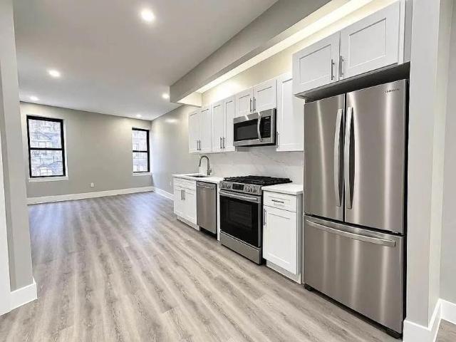 4 bedroom, New York NY 10033 105909634