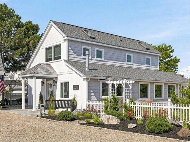 4 bedroom, Newburyport MA 01950 105402999