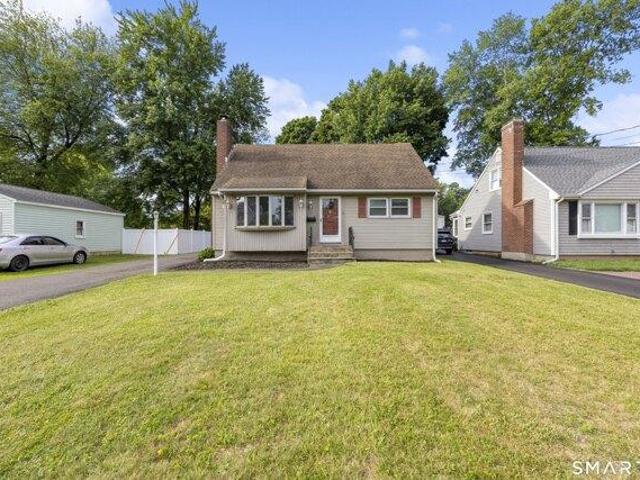 4 bedroom, Newington CT 06111 104808917