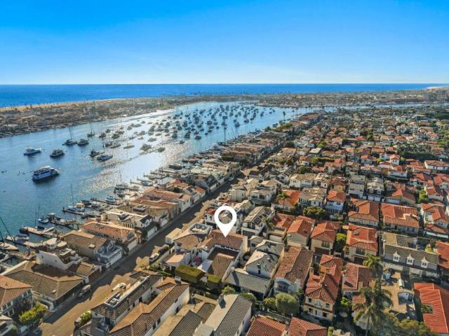 4 bedroom, Newport Beach CA 92663 106190140