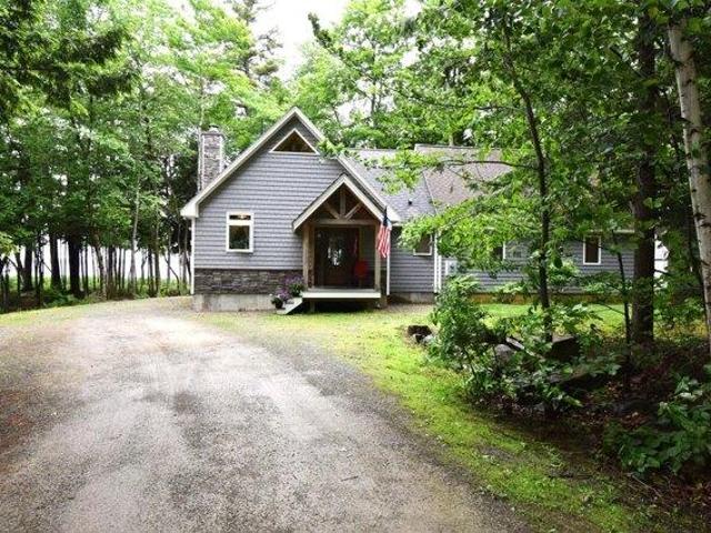 4 bedroom, Newport ME 04953 104850196