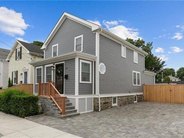 4 bedroom, Newport RI 02840 105657949