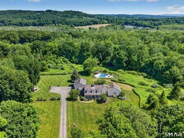 4 bedroom, Newtown CT 06470 104833400