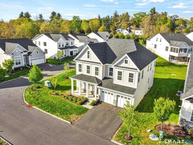 4 bedroom, Newtown CT 06470 104834252