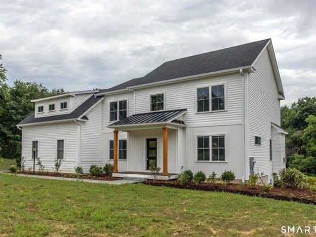4 bedroom, Newtown CT 06470 105514190