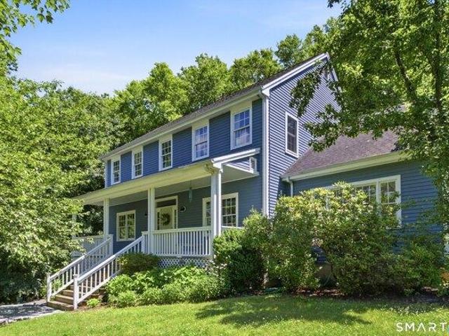 4 bedroom, Newtown CT 06482 105425981