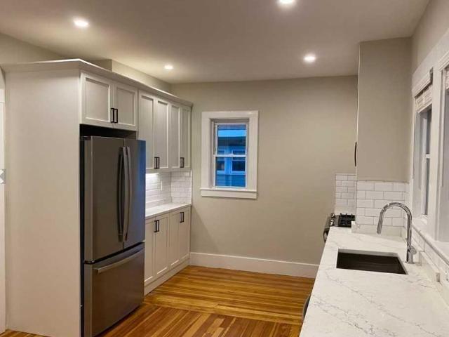 4 bedroom, Newton MA 02458 LS98397551