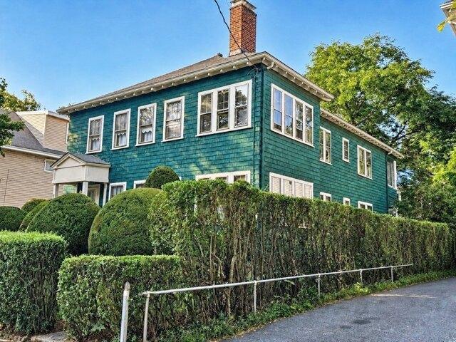 4 bedroom, Newton MA 02458 105403040