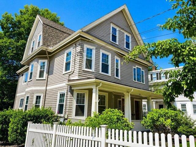 4 bedroom, Newton MA 02459 105475142