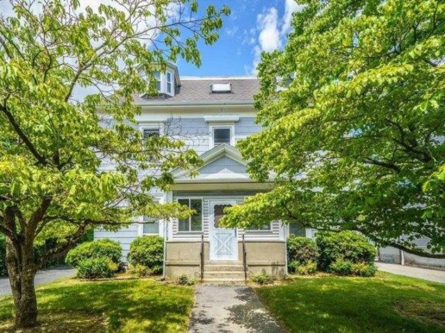 4 bedroom, Newton MA 02465 105404696