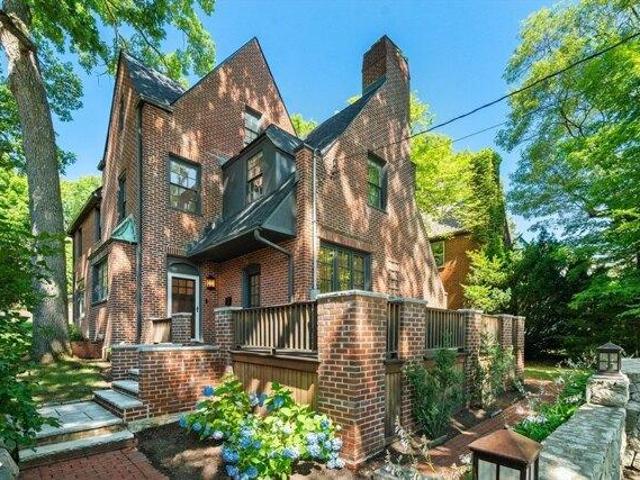 4 bedroom, Newton MA 02460 105426877