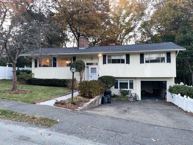 4 bedroom, Needham MA 02492 105352329