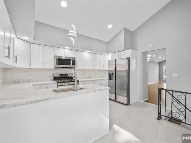 4 bedroom, Nutley NJ 07110 105651240