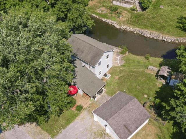 4 bedroom, NY NY 102435225
