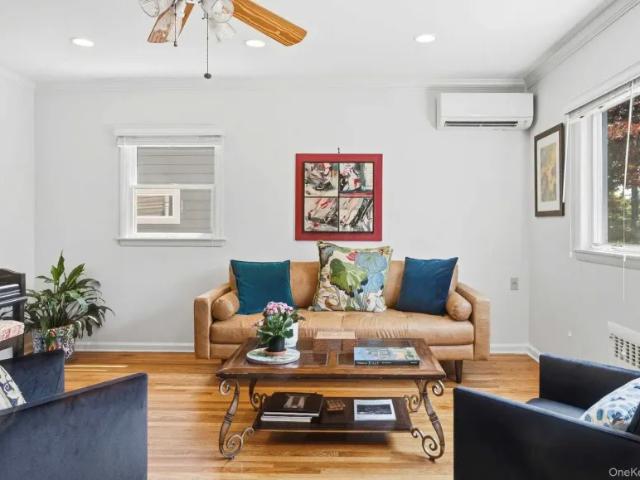 4 bedroom, NY NY 102770943