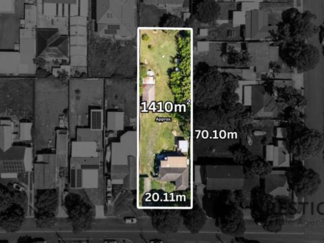 4 Bedroom House Smithfield NSW 102714438
