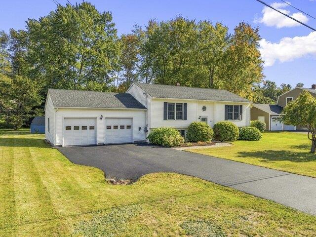 4 bedroom, South Berwick ME 03908 105679407