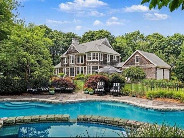 4 bedroom, South Kingstown RI 02879 105496641