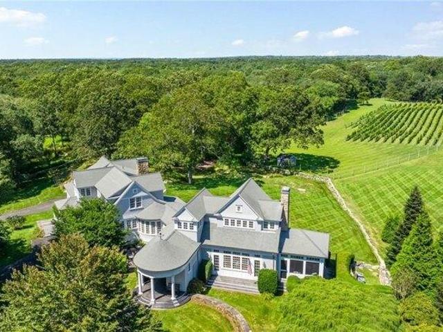 4 bedroom, South Kingstown RI 02879 105513016