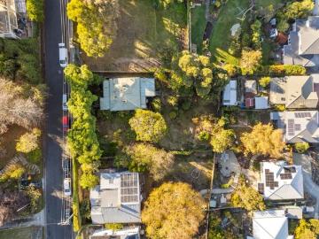 4 Bedroom House South Hobart, 102578099