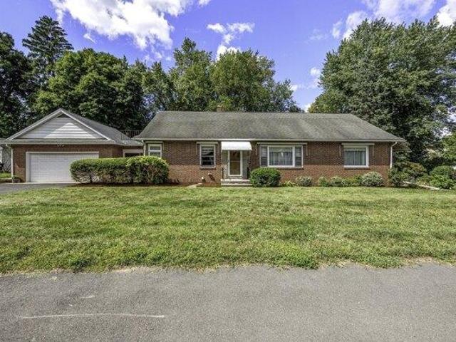 4 bedroom, South Hadley MA 01075 105368043