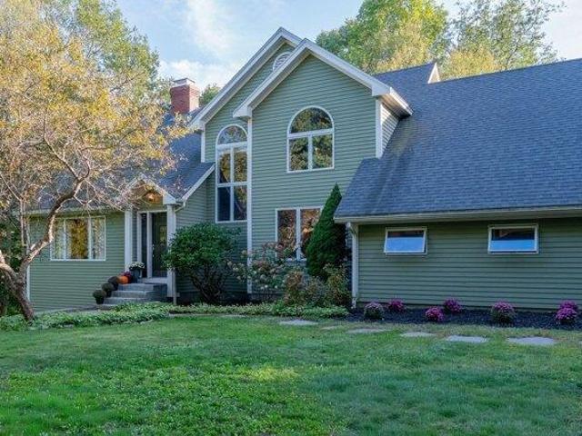 4 bedroom, South Portland ME 04106 105574063