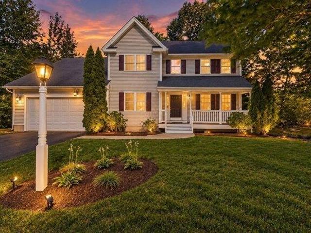 4 bedroom, Southborough MA 01772 105537356