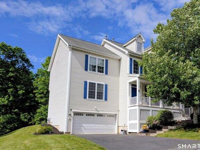 4 bedroom, Southbury CT 06488 104649978