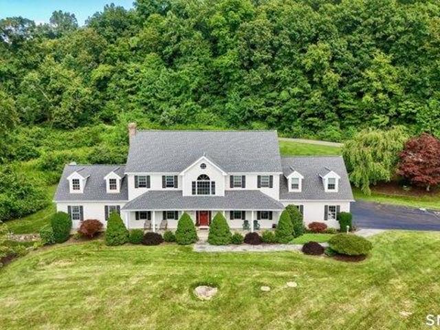 4 bedroom, Southbury CT 06488 105561272