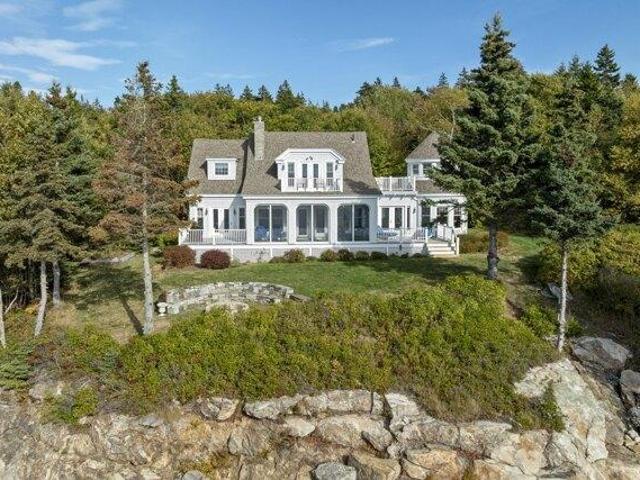4 bedroom, Southport ME 04576 105695314