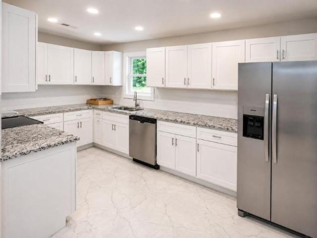4 bedroom, Southport FL 32409 106219673
