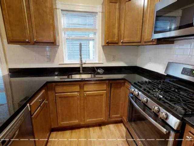 4 bedroom, Somerville MA 02144 98395202