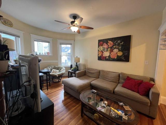 4 bedroom, Somerville MA 02144 98395226