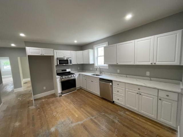 4 bedroom, Somerville MA 02144 98396117