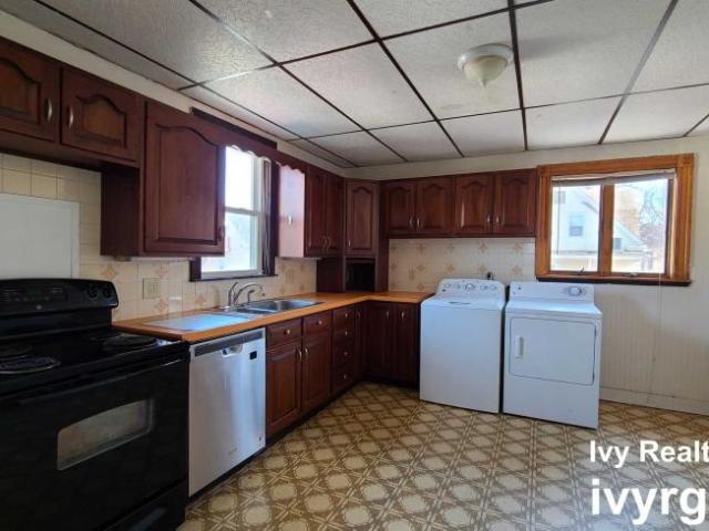 4 bedroom, Somerville MA 02144 98396798
