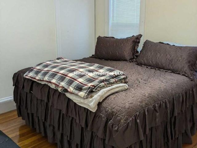 4 bedroom, Somerville MA 02144 98397213