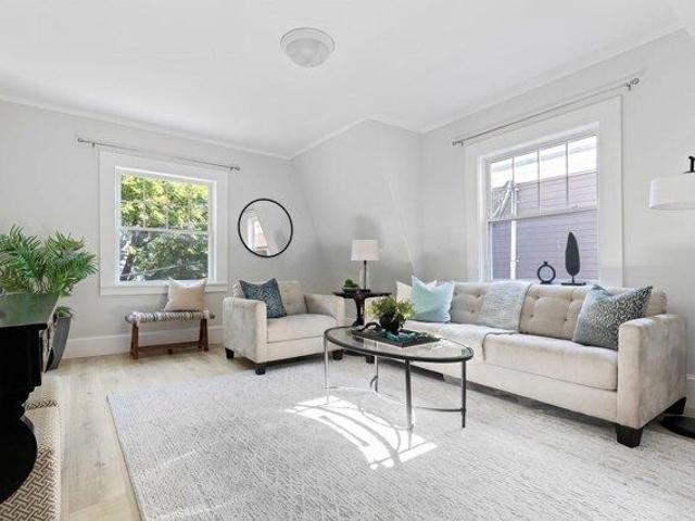 4 bedroom, Somerville MA 02144 105366193