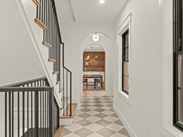 4 bedroom, Somerville MA 02144 105386058